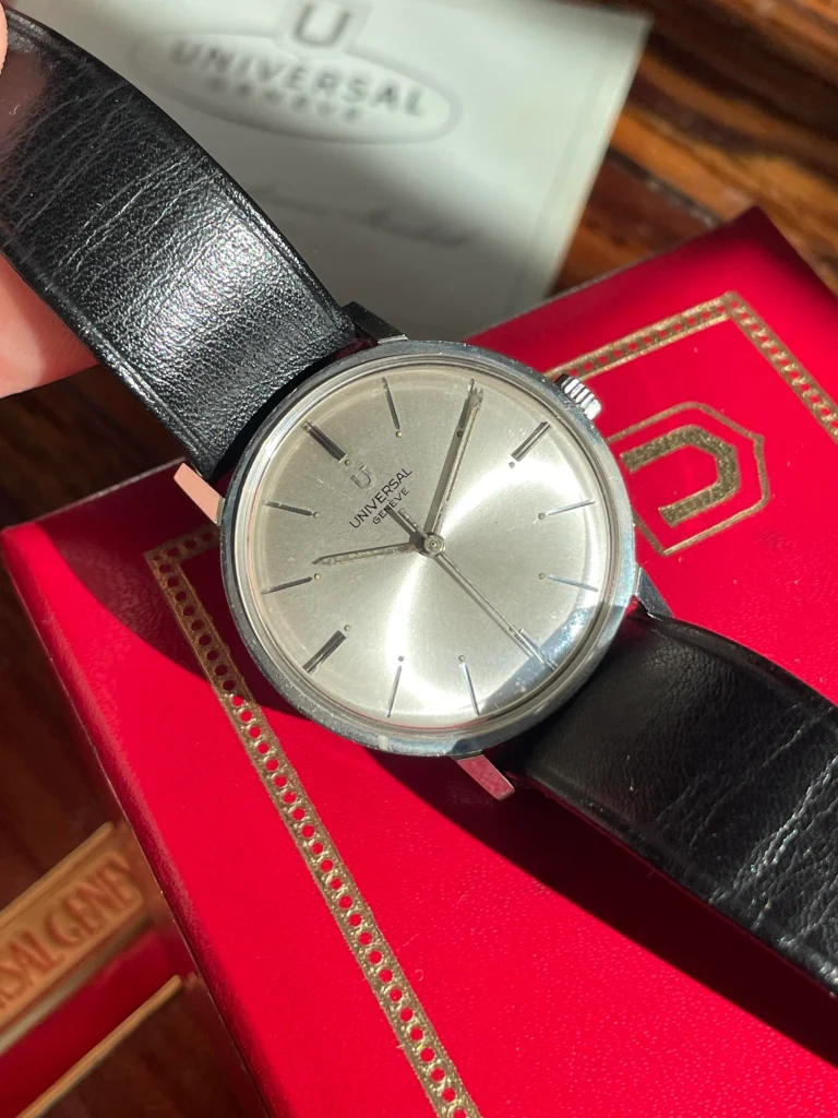 Universal Genève reference 7640 – A 1960’s Time Capsule